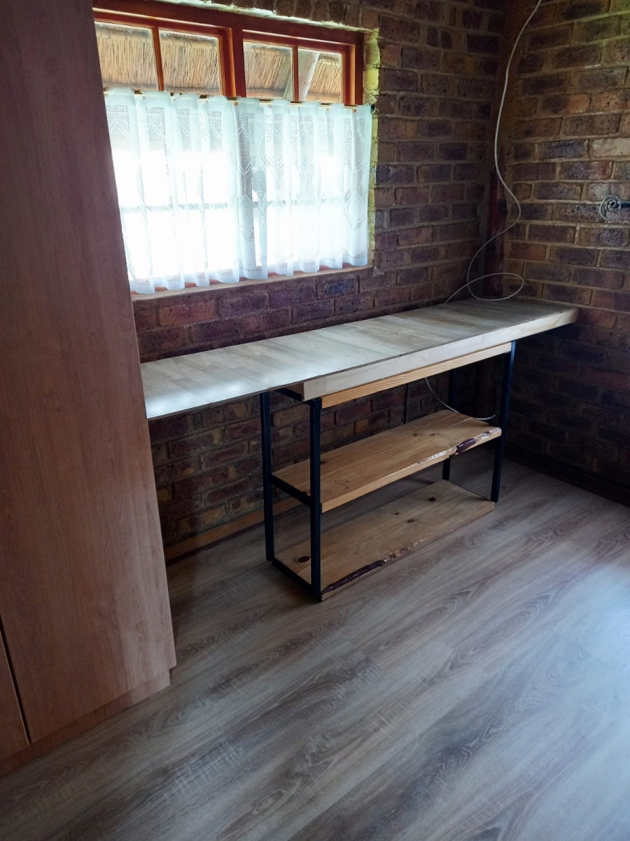 To Let 1 Bedroom Property for Rent in Boschenvaal River Front Lodges Free State